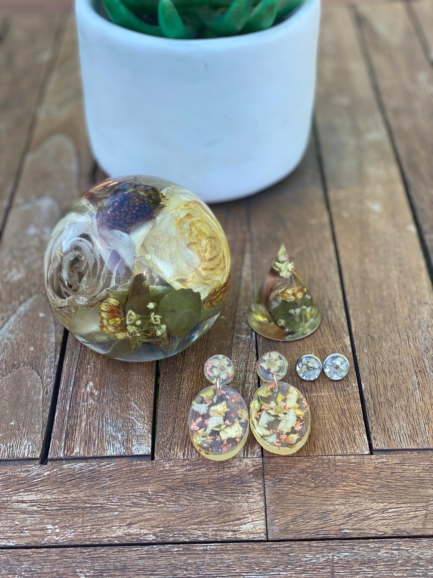 Resin Earring Flower Preservation